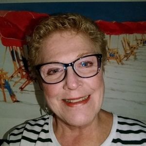 Meet your Posher, Leslie